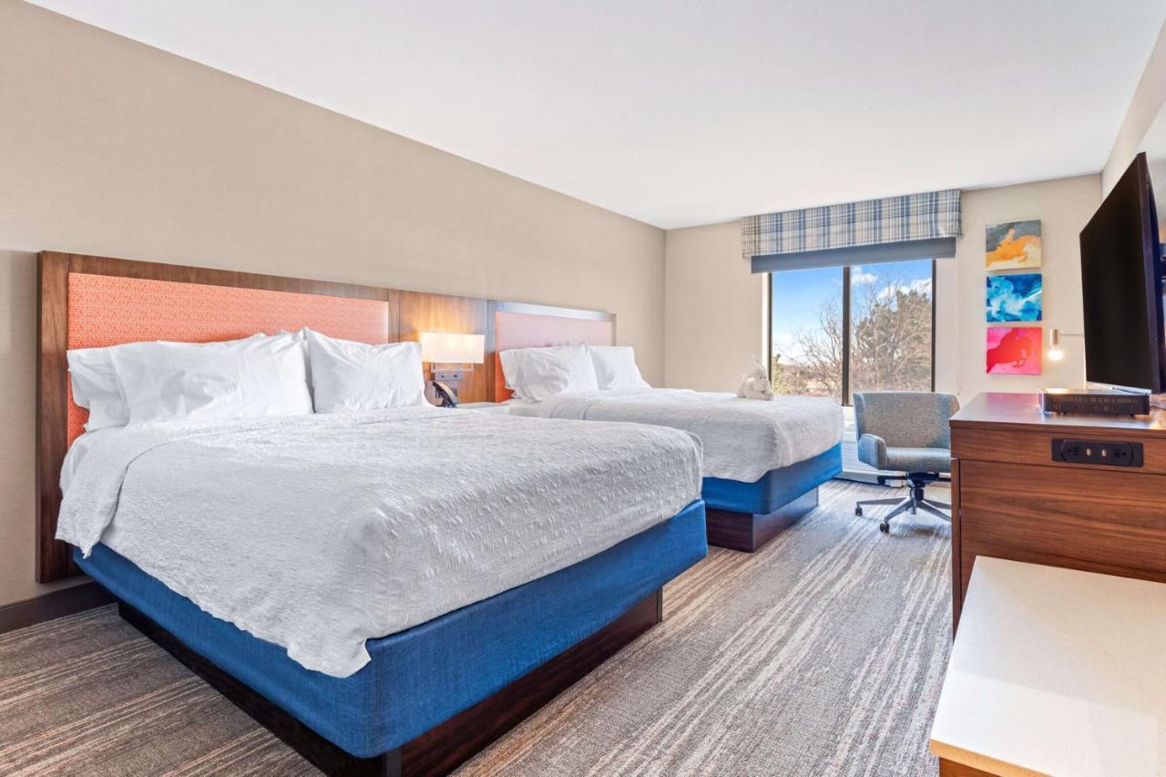 Hampton Inn & Suites Greeley Dış mekan fotoğraf