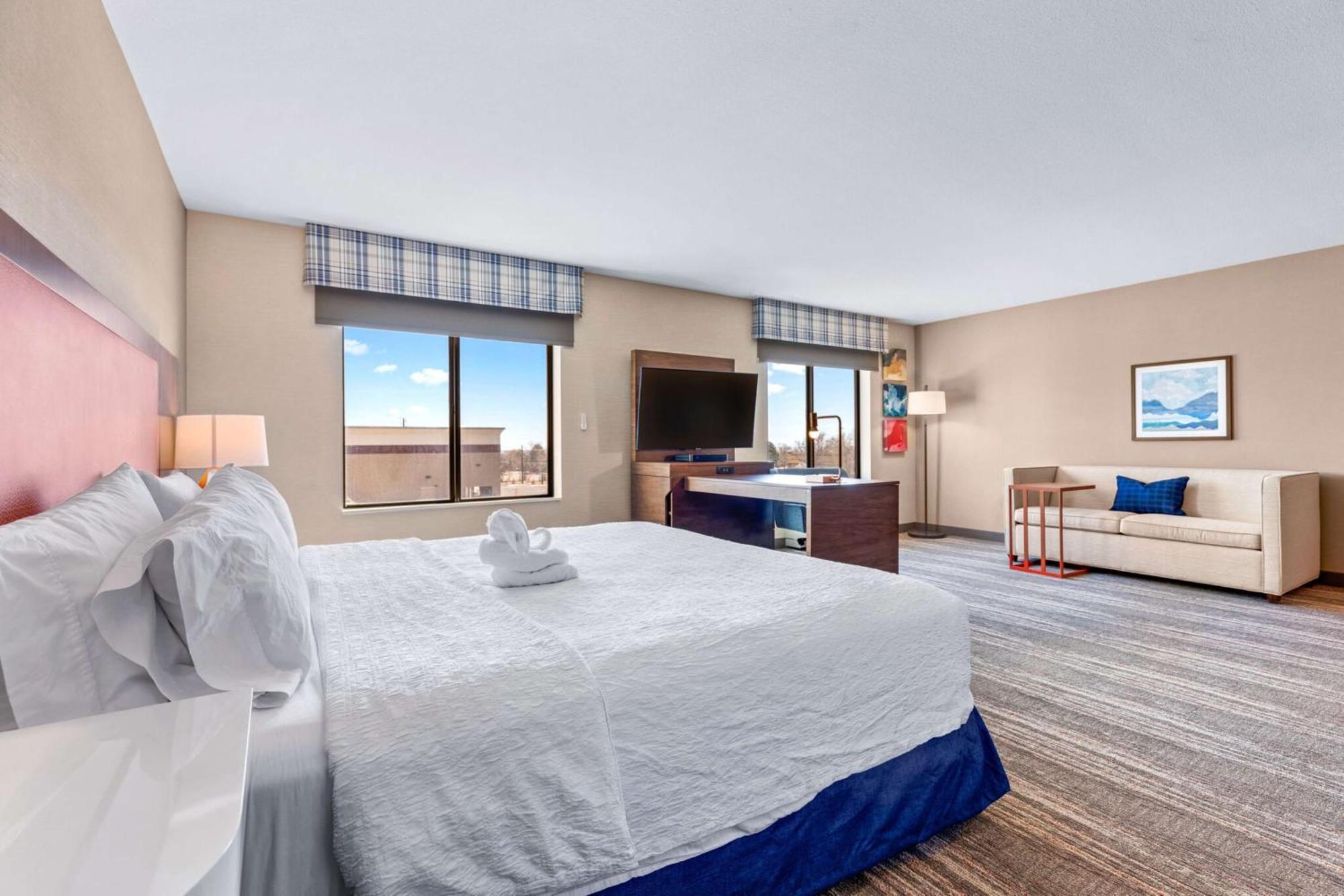 Hampton Inn & Suites Greeley Dış mekan fotoğraf