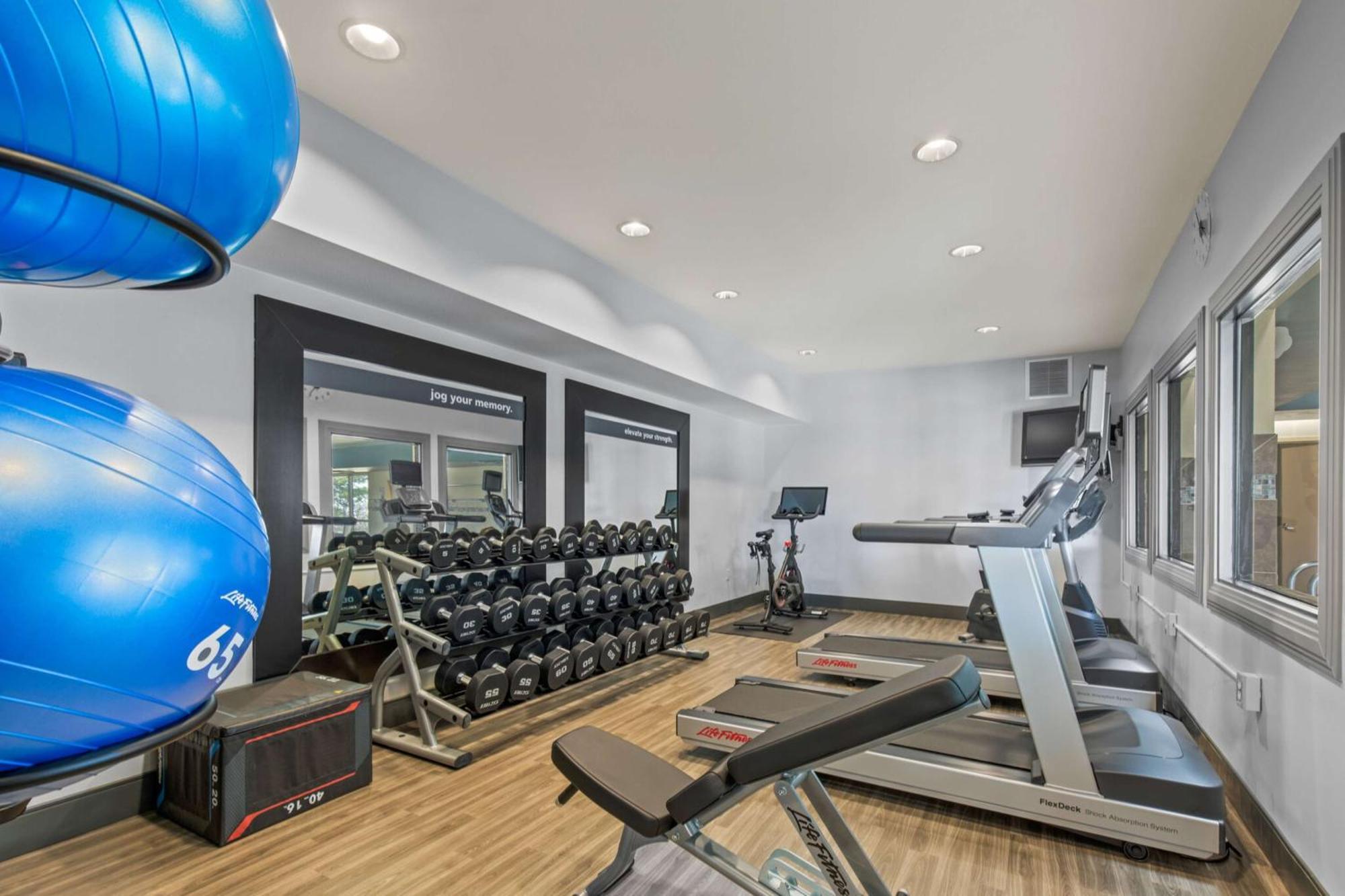 Hampton Inn & Suites Greeley Dış mekan fotoğraf