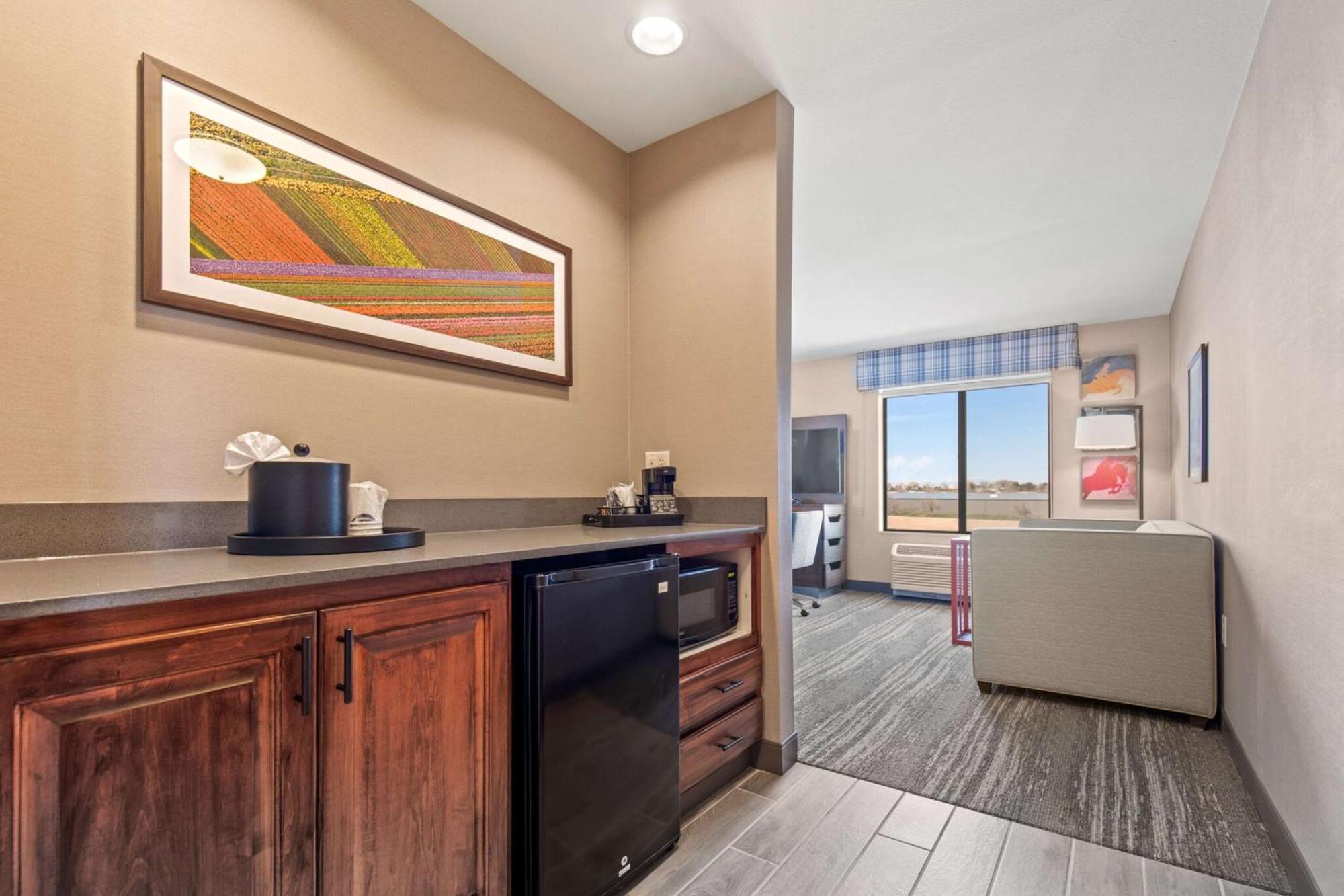 Hampton Inn & Suites Greeley Dış mekan fotoğraf