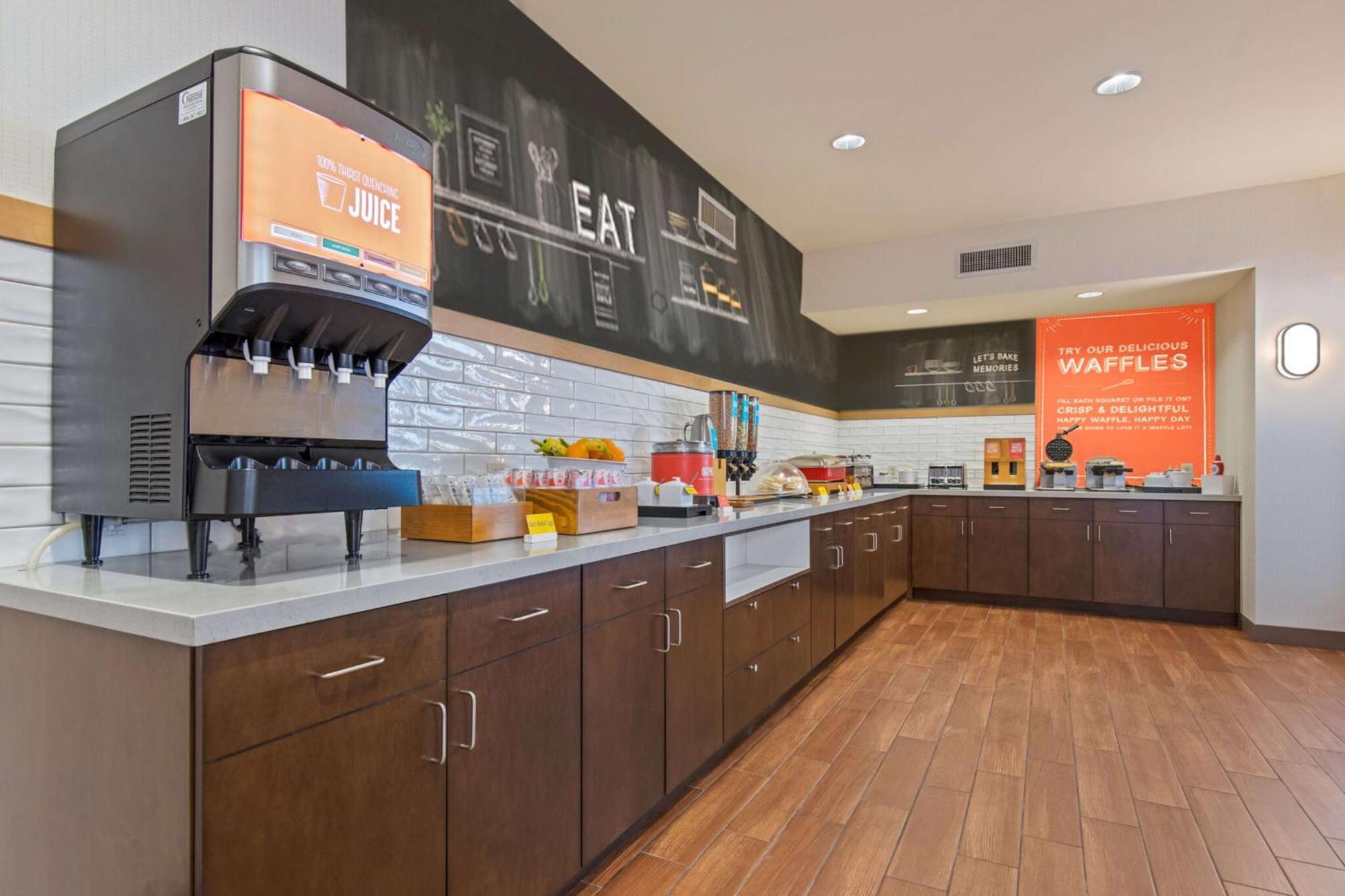 Hampton Inn & Suites Greeley Dış mekan fotoğraf
